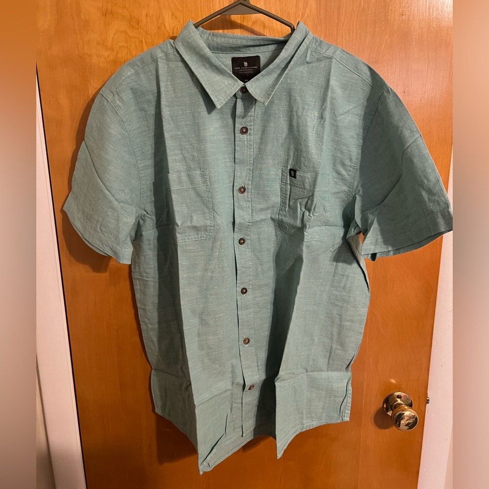 Junk Food Clothing NWT Men’s button down hughes s/s woven dusty turquoise XXL